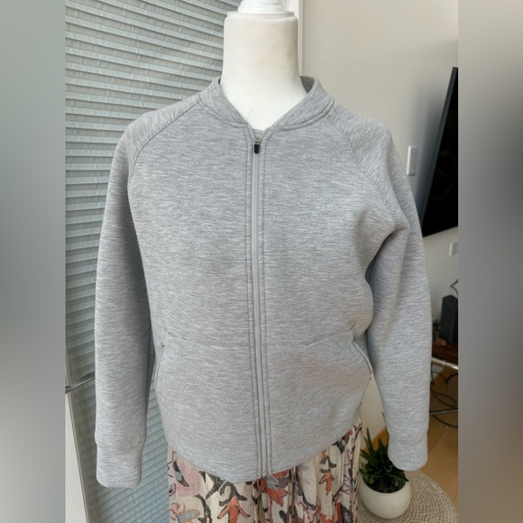 Peach - Picture 1 of 10